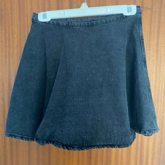 American Appeal Black Denim like Skirt Medium - Picture 2 of 3
